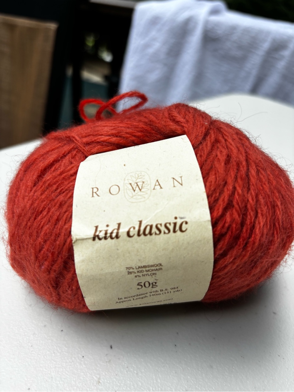 Rowan kid classic 70% Lambswools, 26% kid mohair 4% nylon 1 skein